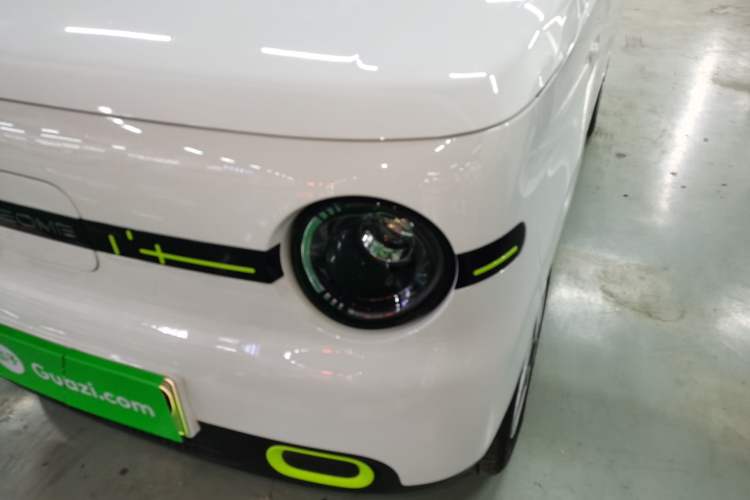 Used Geely Galaxy Panda 2025 210 km – Yuanqi Bear Left Front Headlight