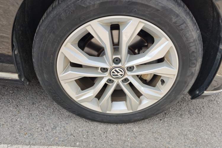 Used Volkswagen Magotan 2019 330TSI DSG Luxury Version China VI Standard