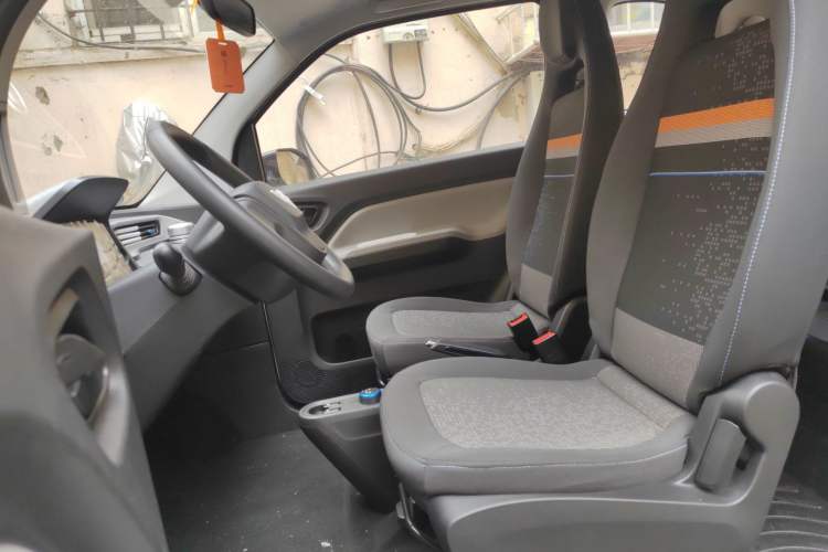 Used Wuling Hongguang MINIEV 2022 Easy Version Lithium Iron Phosphate
