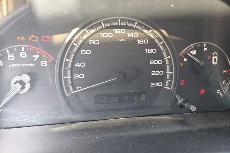 Used BYD M6 2013 2.0L Manual Comfort Edition
