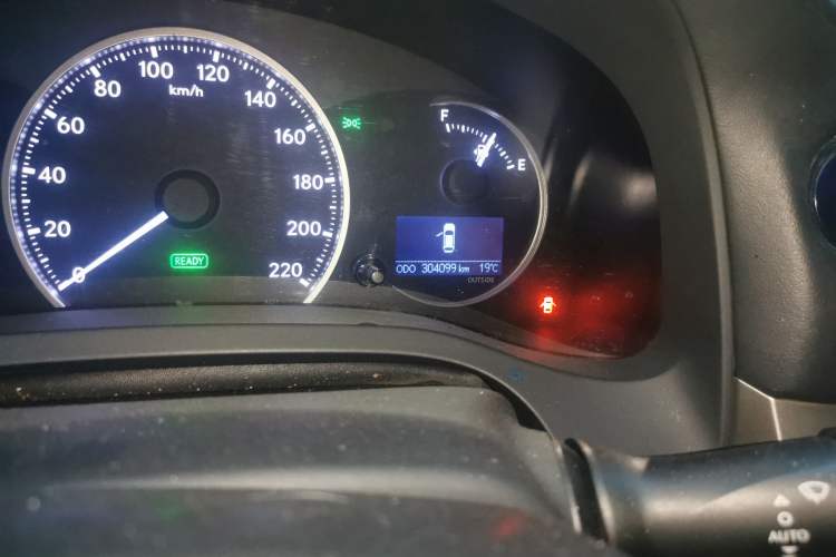 Used Lexus CT 2014 CT200h Comfort Edition Monochrome