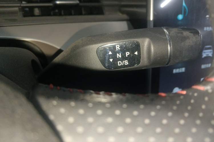 Used NETA V 2022 Long-Range Industry Custom Edition