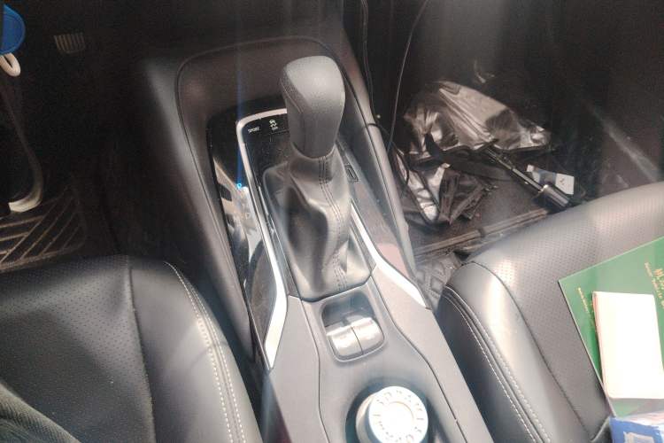 Used Toyota Corolla 2022 TNGA 1.5L CVT Pioneer Edition Gear Lever