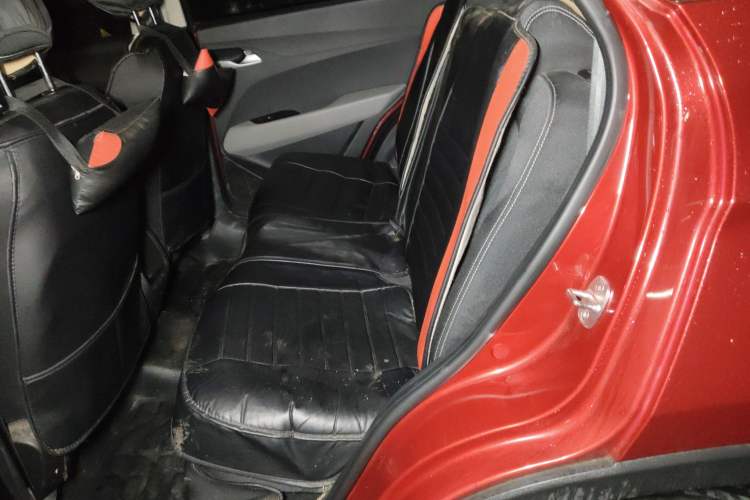 Used Baojun 510 2019 1.5L Manual Jingxiang Model 73kW China VI Emission Standard Left Rear Seat