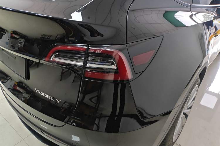 Used Tesla Model Y 2021 Standard Range Rear-Wheel Drive Version
