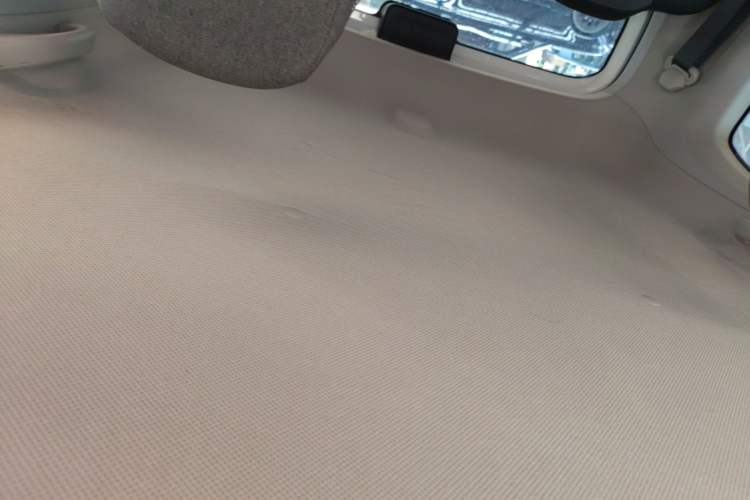 Used Wuling Hongguang MINIEV 2021 Macaron Premium Model – Lithium Iron Phosphate Headliner