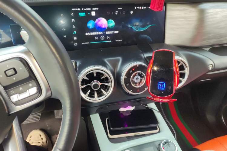 Used Tank 300 2021 City Edition 2.0T—Truly Stylish Audio And AC Panel