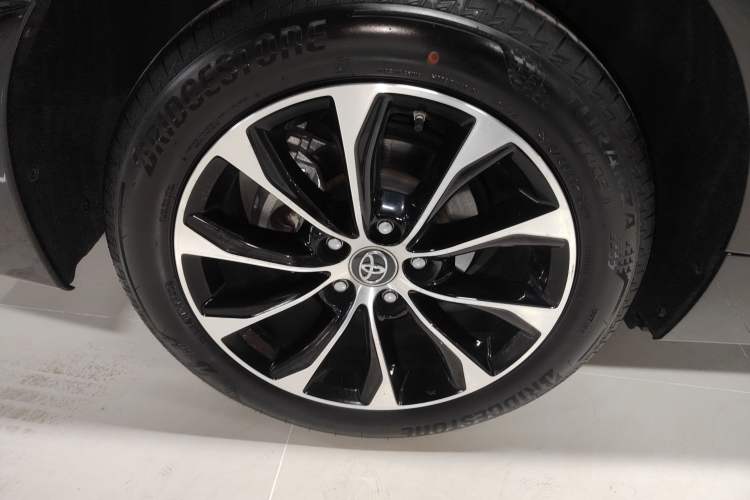 Used Toyota Avalon 2022 2.0L Ambition Edition
