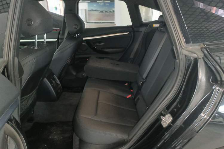 Used BMW 3 Series GT 2019 320i M Sport Package
