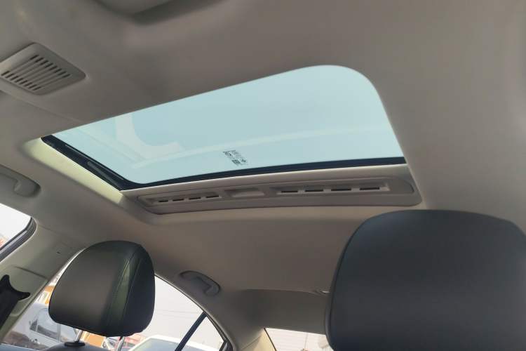 Used Roewe i5 2023 1.5L CVT Luxury Edition