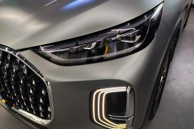 Used Chery Tiggo 8 L 2024 2.0T Two-Wheel Drive Prestige Version 5 Seats
