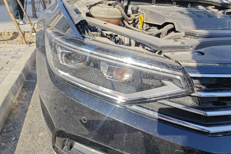 Used Volkswagen Magotan 2020 330TSI DSG Leading Model
