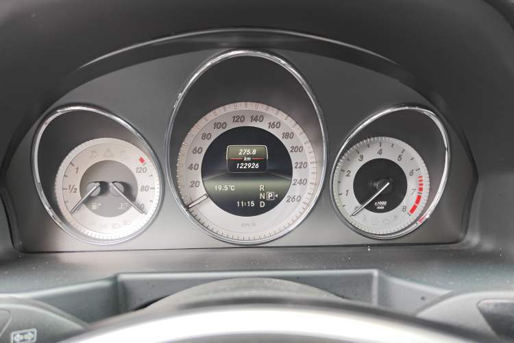 Used Mercedes-Benz GLK-Class 2013 GLK 300 4MATIC Dynamic Sunroof Model
