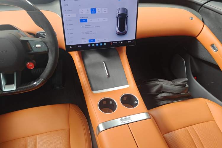 Used Xiaomi Auto YU7 2025 Ultra-Long Range High-Performance All-Wheel-Drive Max Edition