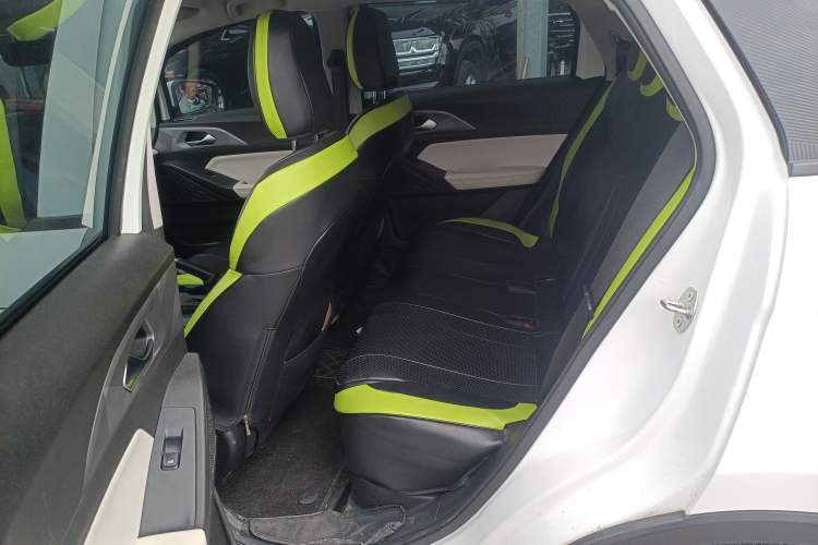 Used Geometry E Firefly 2024 301km Flowing Light Left Rear Seat