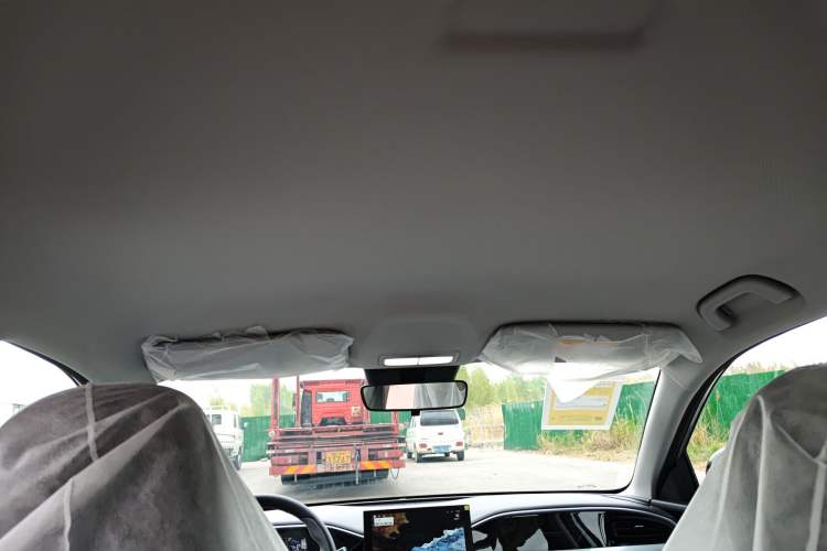 Used Geely Galaxy Geome 2026 Model 310km Youth Edition Headliner