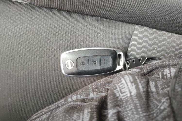 Used Nissan Sylphy 2026 Model 1.6L CVT Worry-Free Edition Vehicle Key