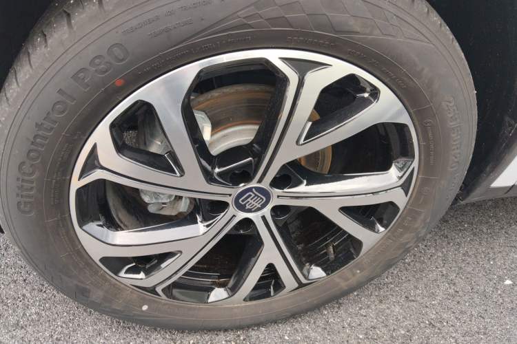 Used BYD Tang New Energy 2025 Intelligent Driving Version DM-i 115KM Flagship Edition Left Front Wheel Hub