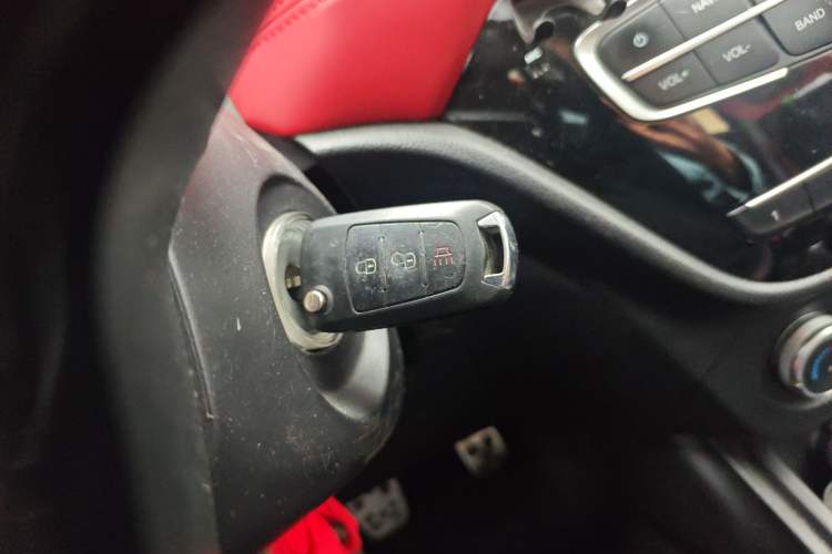 Used Haval H1 2015 1.5L Manual Luxury Model
