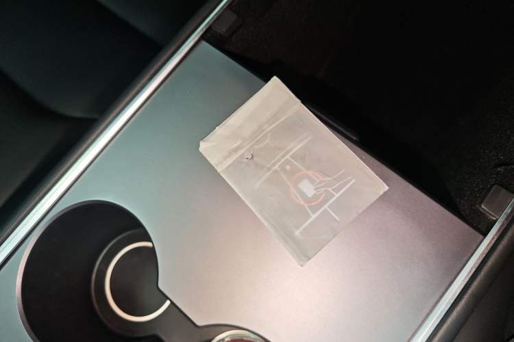 Used Tesla Model Y 2021 Long-Range All-Wheel-Drive Version 3D7