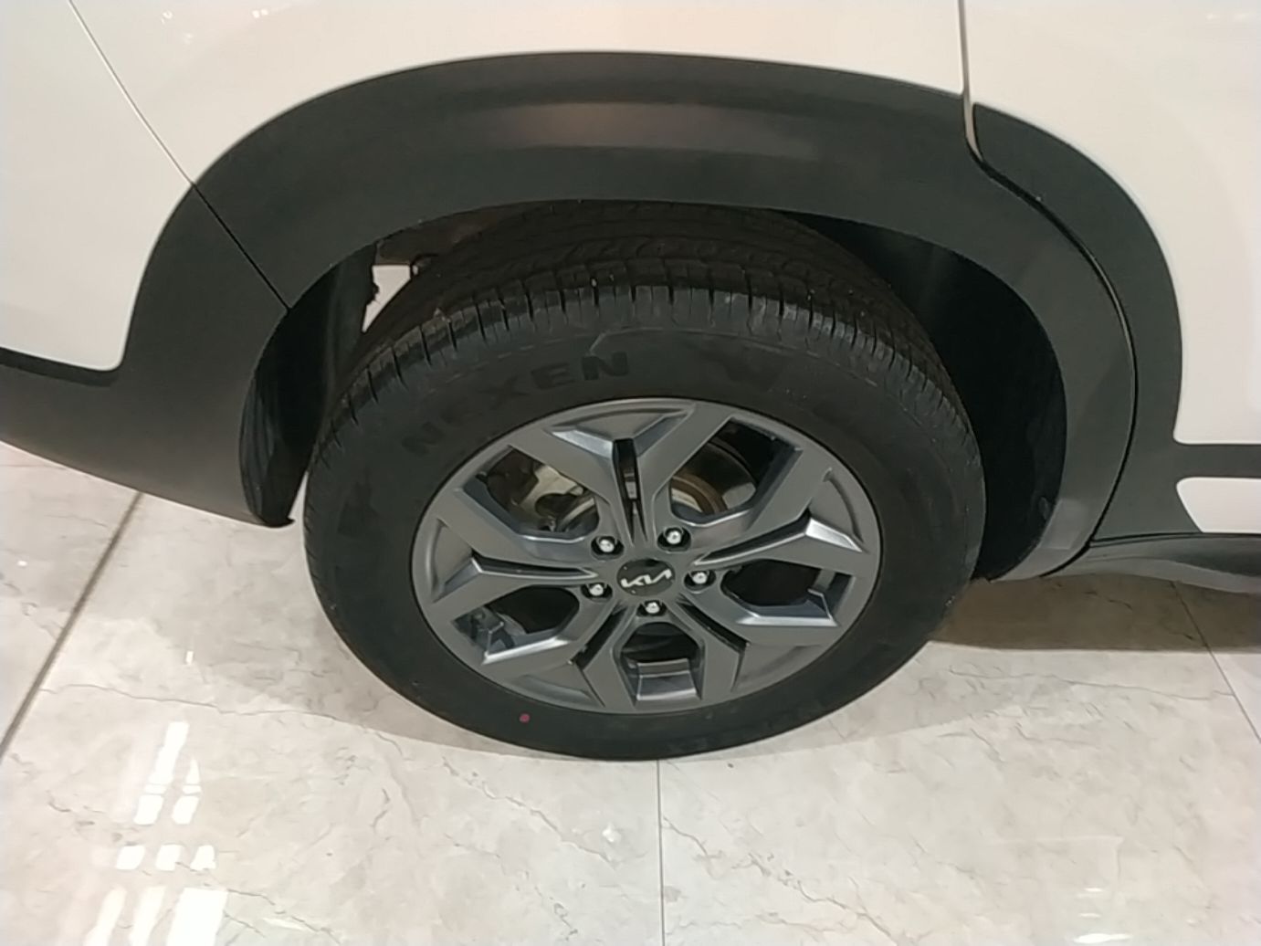Kia Seltos 2023 1.5L CVT Luxury Edition - Luxury — снимка 11
