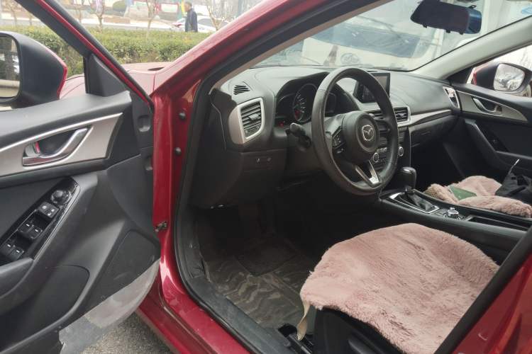 Used Mazda Mazda 3 Axela 2017 Sedan 1.5L Automatic Luxury Model Emission Standard China V
