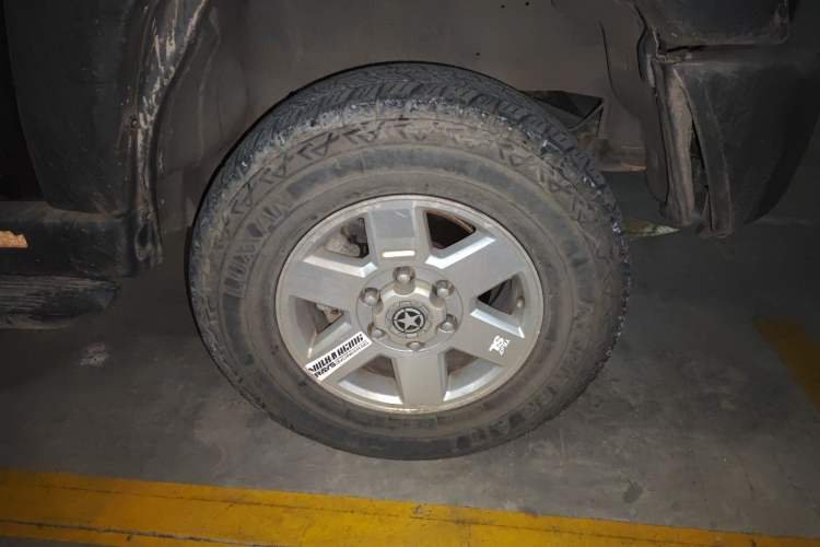 Used BAIC Off-Road BJ40 2014 2.4L Manual Cross-Country Edition
