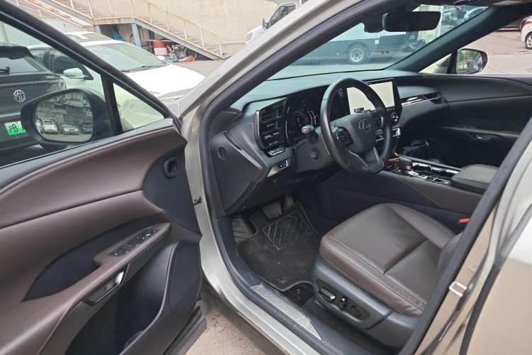 Used Lexus RX 2023 350h Two-Wheel Drive Comfort Edition
