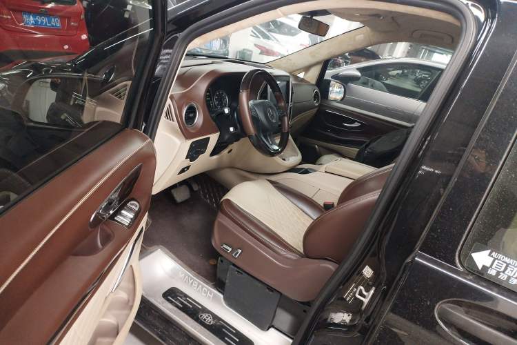 Used Mercedes-Benz Vito 2018 2.0T Business Version China V Emission Standard Driver Seat