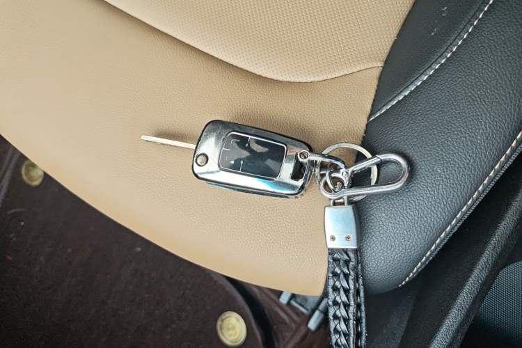 Used Chevrolet Monza 2020 320 Automatic Enjoyment Edition Vehicle Key