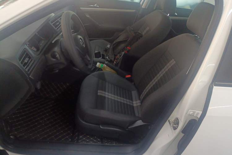 Used Volkswagen Lavida 2019 Lavida Start 1.5L Automatic Trendy Version China VI Standard Left Front Seat