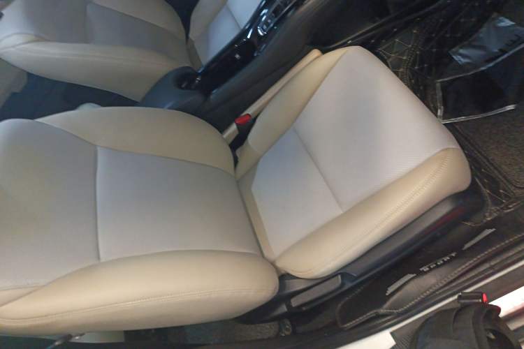 Used Honda Vezel 2015 1.5L CVT two-wheel drive Comfort trim Right Front Seat