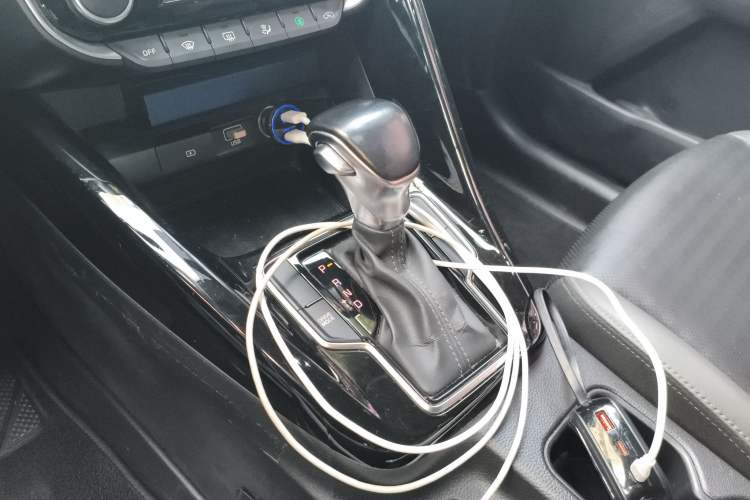 Used Kia Sportage R 2018 2.0L Automatic Smart Luxury Version China V Standard Gear Lever