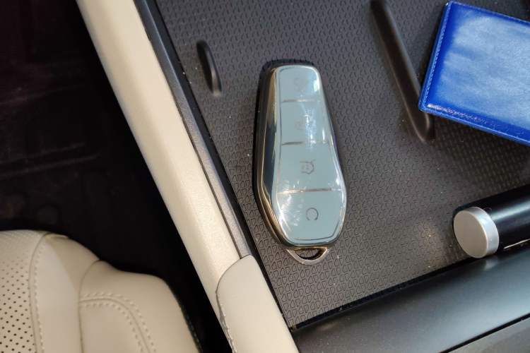 Used BYD Qin L 2024 DM-i 80KM Leading Model
