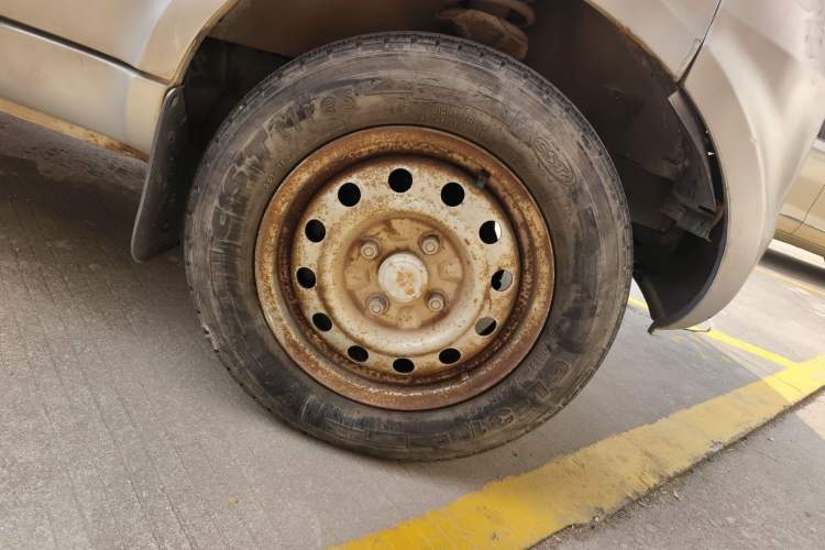 Used Wuling Rongguang 2014 1.2L S Base Model