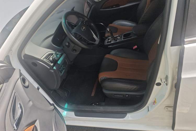 Used BYD Qin New Energy 2015 1.5T Dual-Crown Flagship Plus Edition