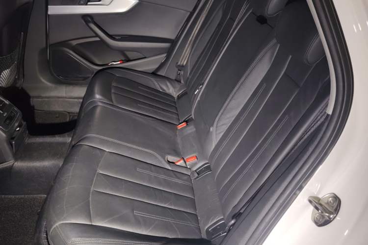 Used Audi A4L 2018 30th Anniversary Edition 40 TFSI Fashion Model