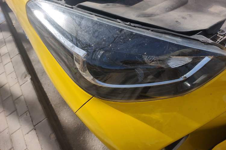 Used Chery QQ Little Ant 2021 150 000 Yuan Ant Fan Edition Ant Stylish Version Lithium Iron Phosphate Right Front Headlight