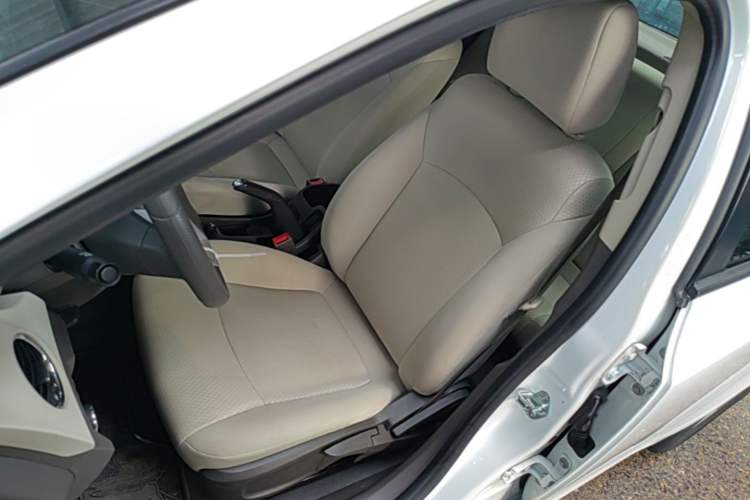 Used Chevrolet Cruze 2015 1.5L Classic SL MT