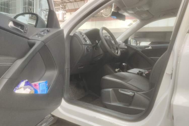 Used Volkswagen Tiguan 2017 300TSI Automatic Two-Wheel Drive Silk Road Luxury Edition
