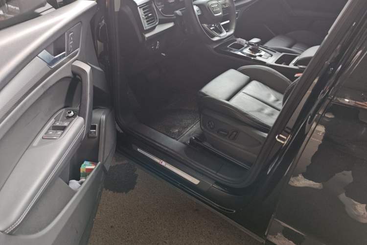 Used Audi Q5L 2022 40T Luxury Dynamic Model Driver Seat