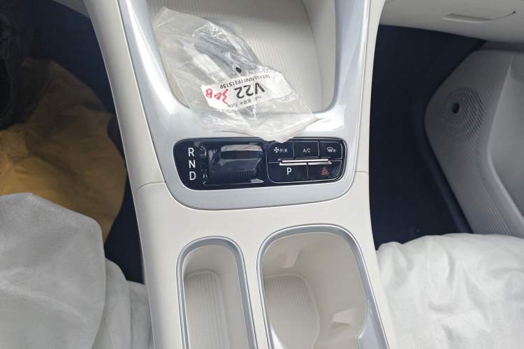 Used Geely Galaxy Geome 2026 Model 310km Youth Edition Gear Lever