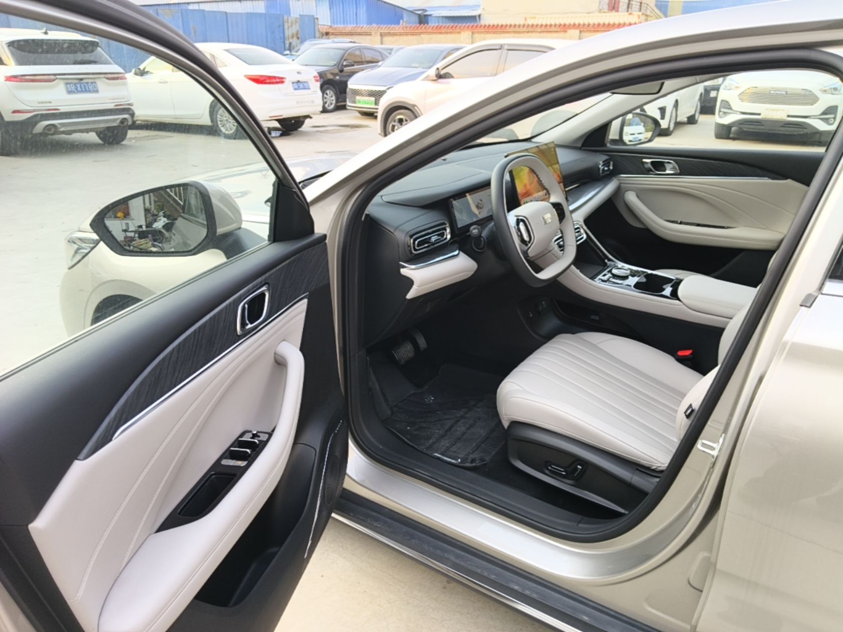 Geely Galaxy Stellar 6 2026 Model 125km Exploration+ Edition — снимка 18