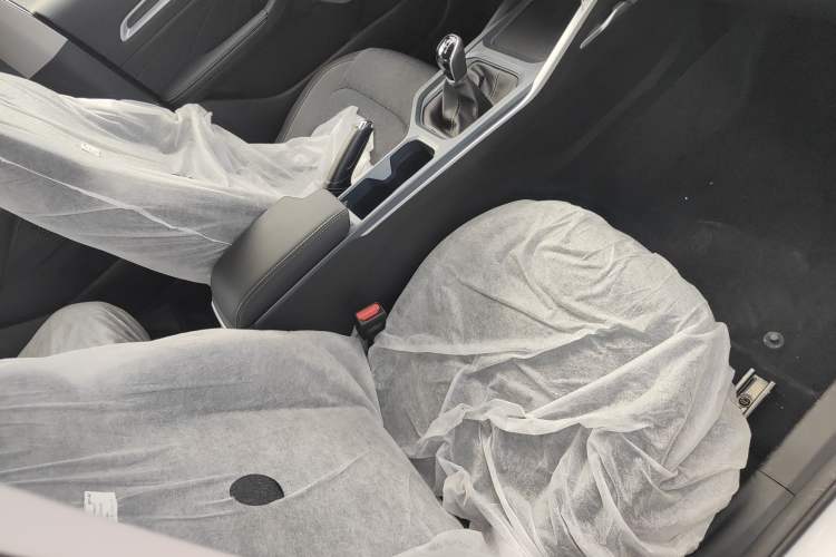 Used Geely Auto Emgrand 2025 4th Generation 1.5L Manual - Starry Edition