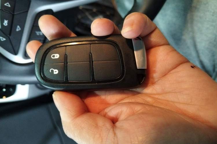 Used Jeep Cherokee 2019 2.0T Two-Wheel Drive Smart Enjoyment Version China VI