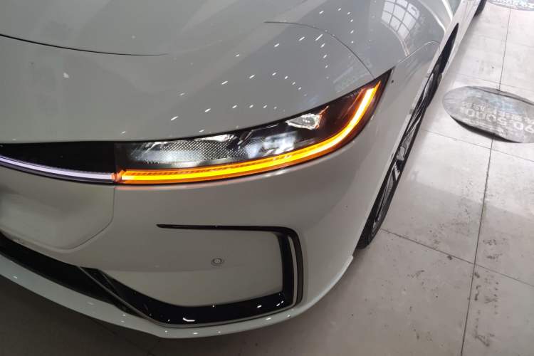 Used VOYAH PASSION 2023 Four-Wheel Drive Long-Range Version
