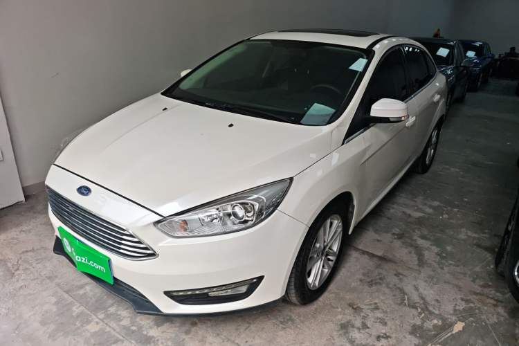 Used Ford Focus 2015 Sedan EcoBoost 180 Automatic Elite Model