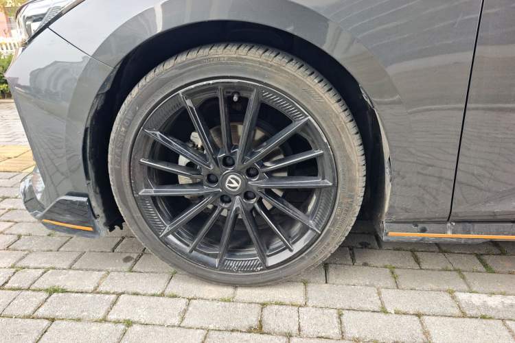 Used CHANGAN UNI-V 2023 1.5T Sport Edition
