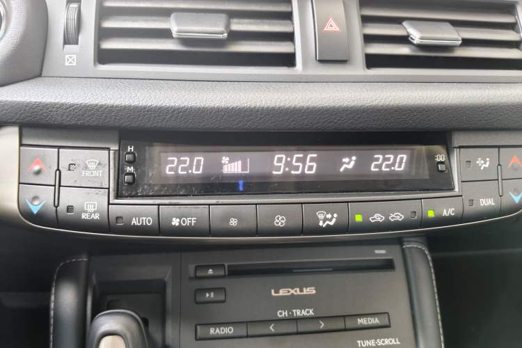 Used Lexus CT 2017 CT200h Comfort Edition Monochrome China VI
