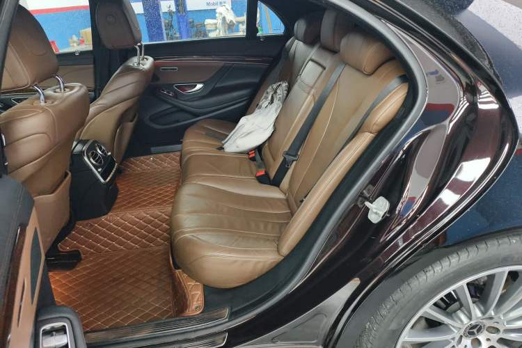 Used Mercedes-Benz S-Class 2014 S 320 L Business Model Left Rear Seat